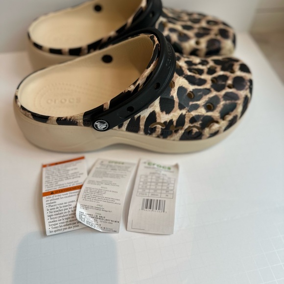 NWT Crocs Classic Leopard print with cheetah - Picture 10 of 14